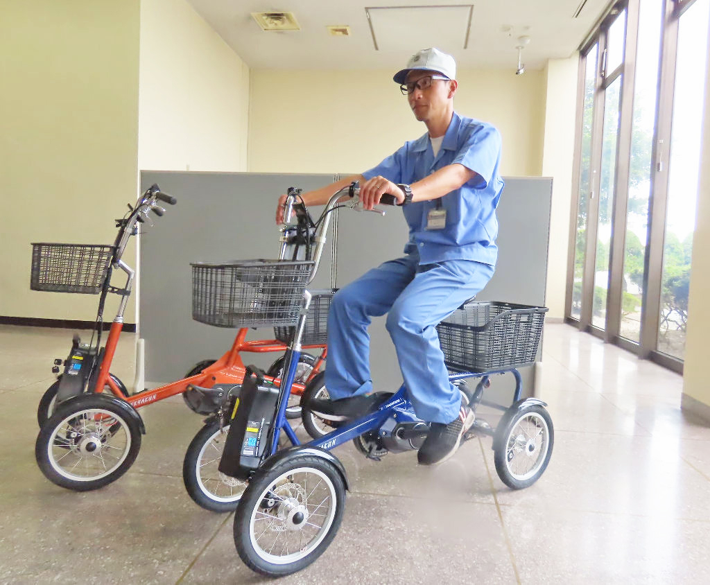 電動アシスト四輪自転車に新モデル 走行距離倍増 ディスプレーも 協栄