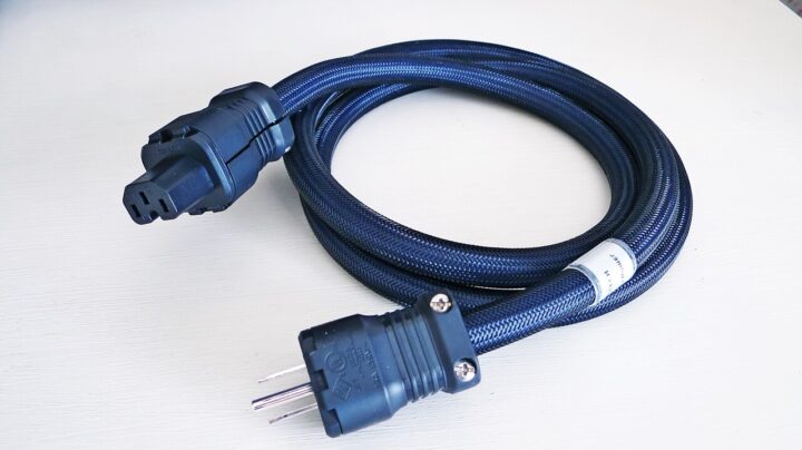 FURUTECH ADL Absolute Power-15 Plus 電源ケーブル レビュー | 箱庭的