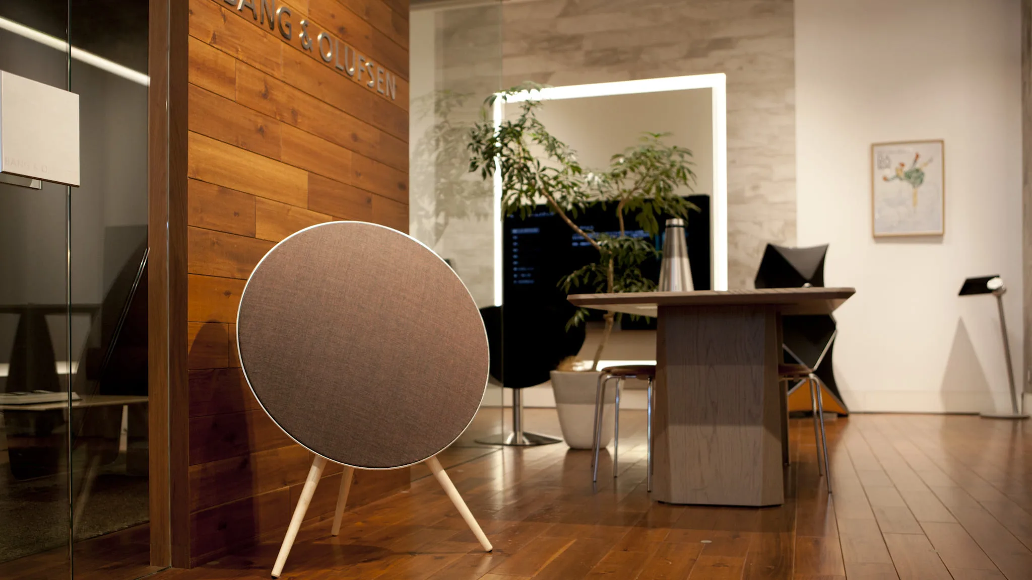 目と耳を楽しませるホームスピーカーの新しいカタチ「Beoplay A9mkⅡ