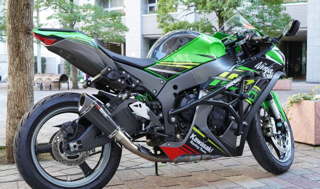 ZX10R デザインが美しい IMPAKTECH製 スタントケージ｜AxxL