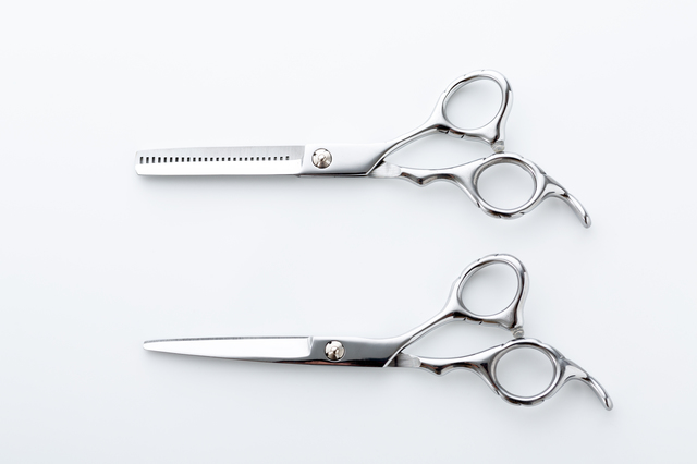 美容師・理容師が使用するシザーは何種類ある？ | 貴金属