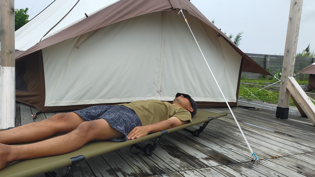 VENTLAXのコットは高品質でコスパ良し！「2WAYアジャスタブルコット