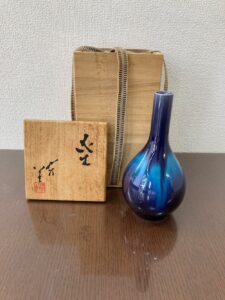 三代徳田八十吉「燿彩花瓶」の買取実績｜長野県松本市 花入・花瓶