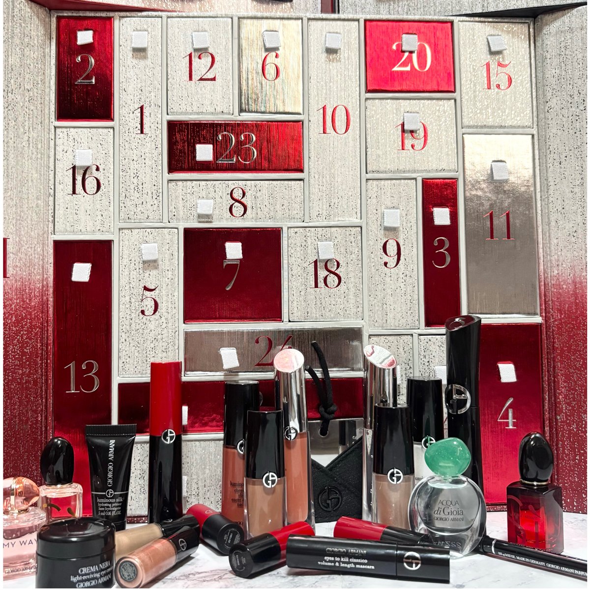 アルマーニ ビューティ ×クリスマスコフレ2025】予約日＆発売日は