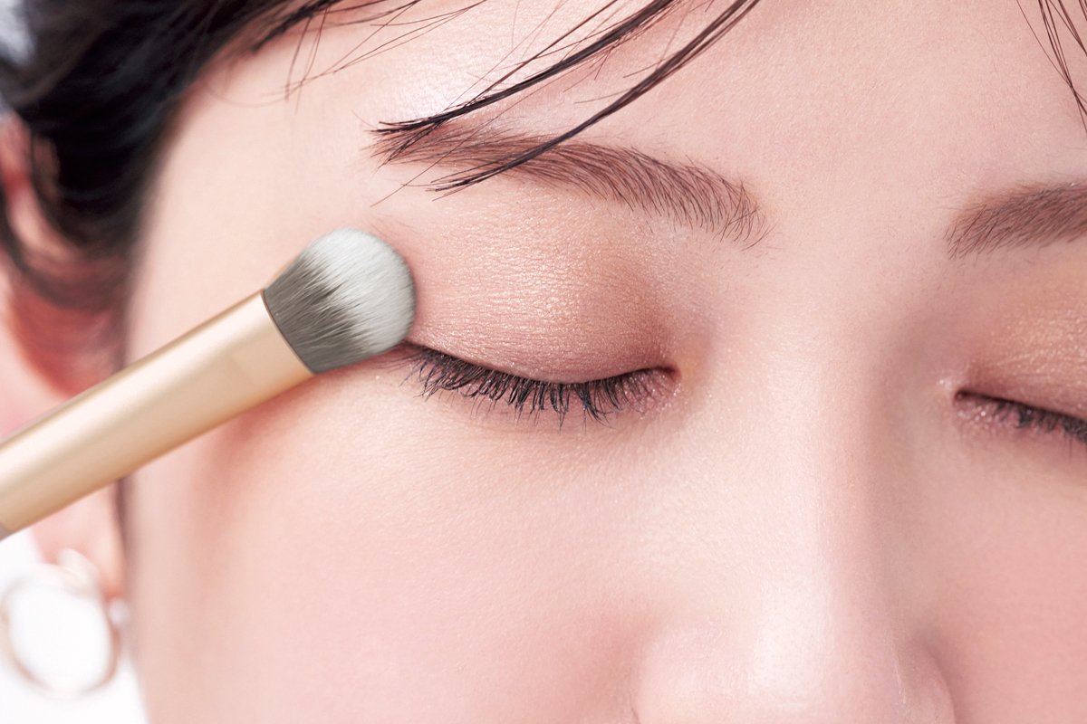 これ感動するほど使えます！ 吉田朱里さん監修の神マルチなメイク