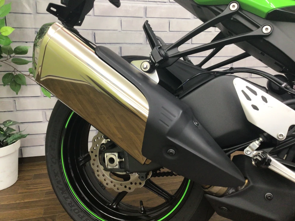 カワサキ ZX-6R セットバックプレートの詳細 | 中古・新車バイクの販売