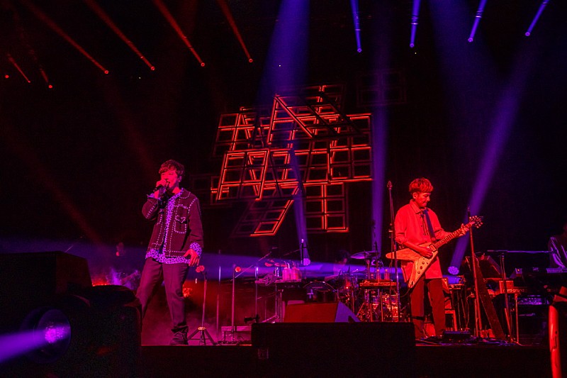 ライブレポート＞ポルノグラフィティ、8年ぶりの武道館で新しい“暁”の