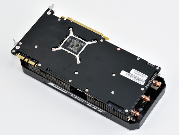 GeForce GTX 1070 Tiの性能を最大限引き出す、Palit「GeForce