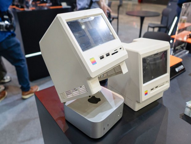 COMPUTEX：最新Mac mini M4が“初代Macintosh風”に変身するドッキング