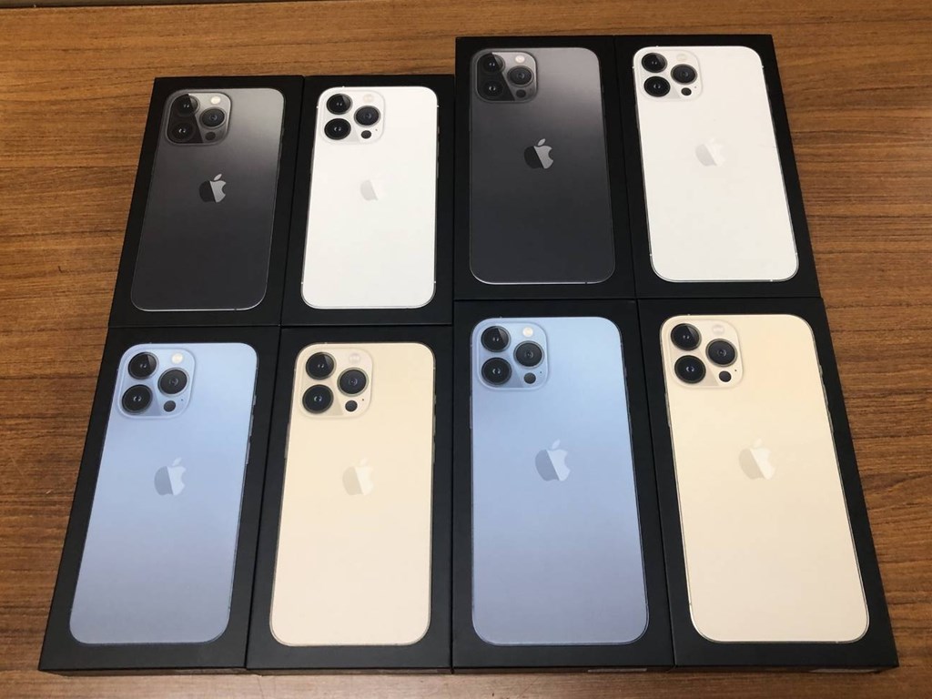 物理デュアルSIMに対応した香港版の「iPhone 13」シリーズが登場。価格