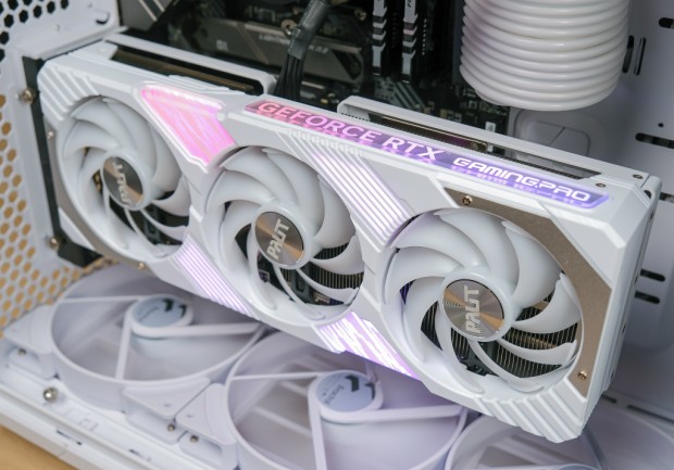 Palit、創立35周年を記念した白い数量限定モデル「GeForce RTX 4070 Ti