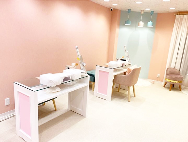 ガラストップのネイルテーブル100cmピンク@大阪東京名古屋