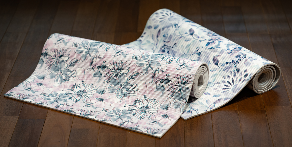 待望入荷／花柄ヨガマット発売スタート！ | イージーヨガ ヨガウェア