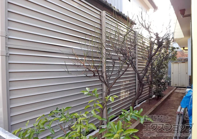 埼玉県久喜市の積水樹脂(セキスイ)フェンス・柵・塀施工例(めかくし塀V