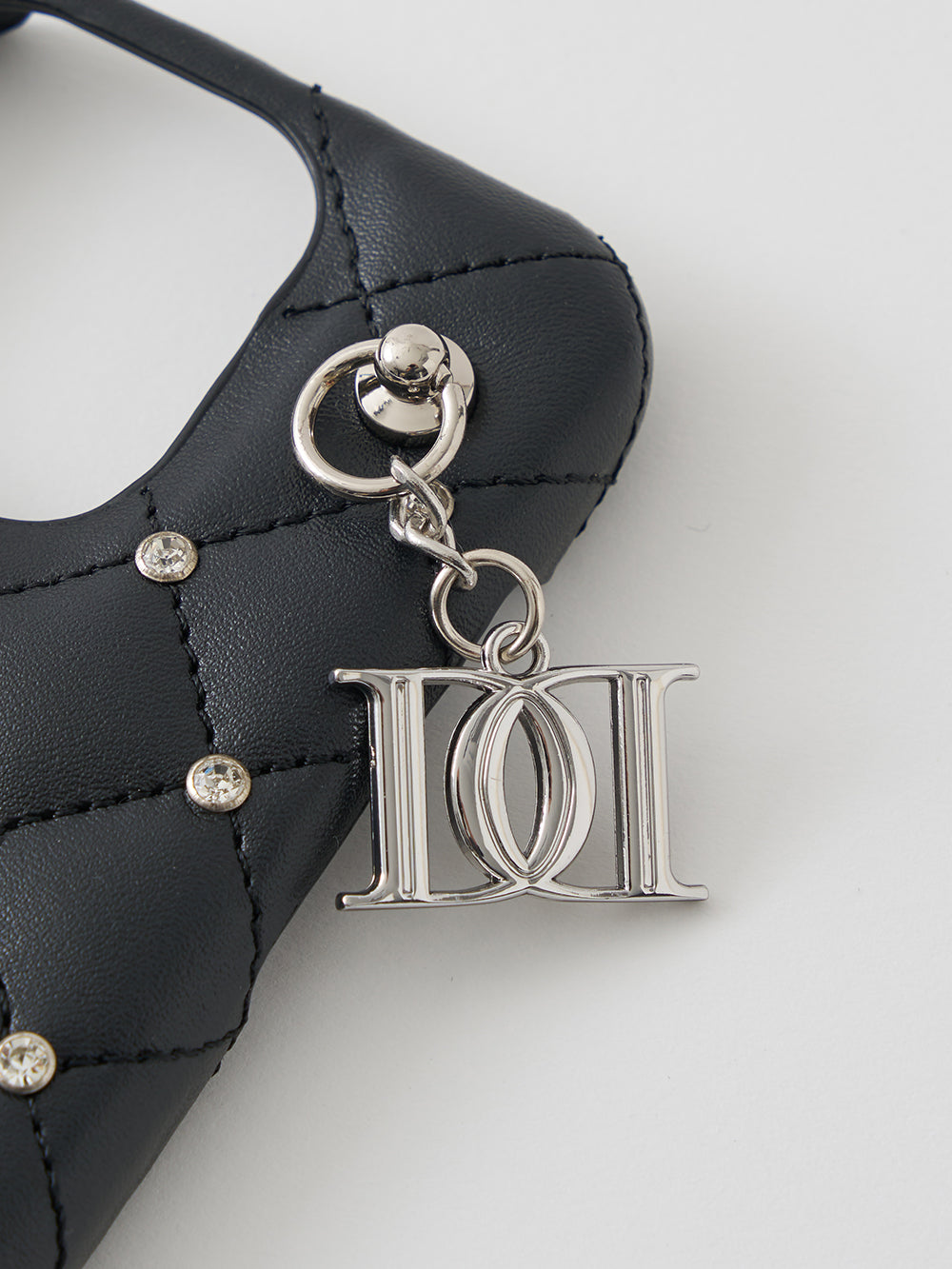 キルティングビジューDDチャームiPhoneケース – Darich (ダーリッチ)