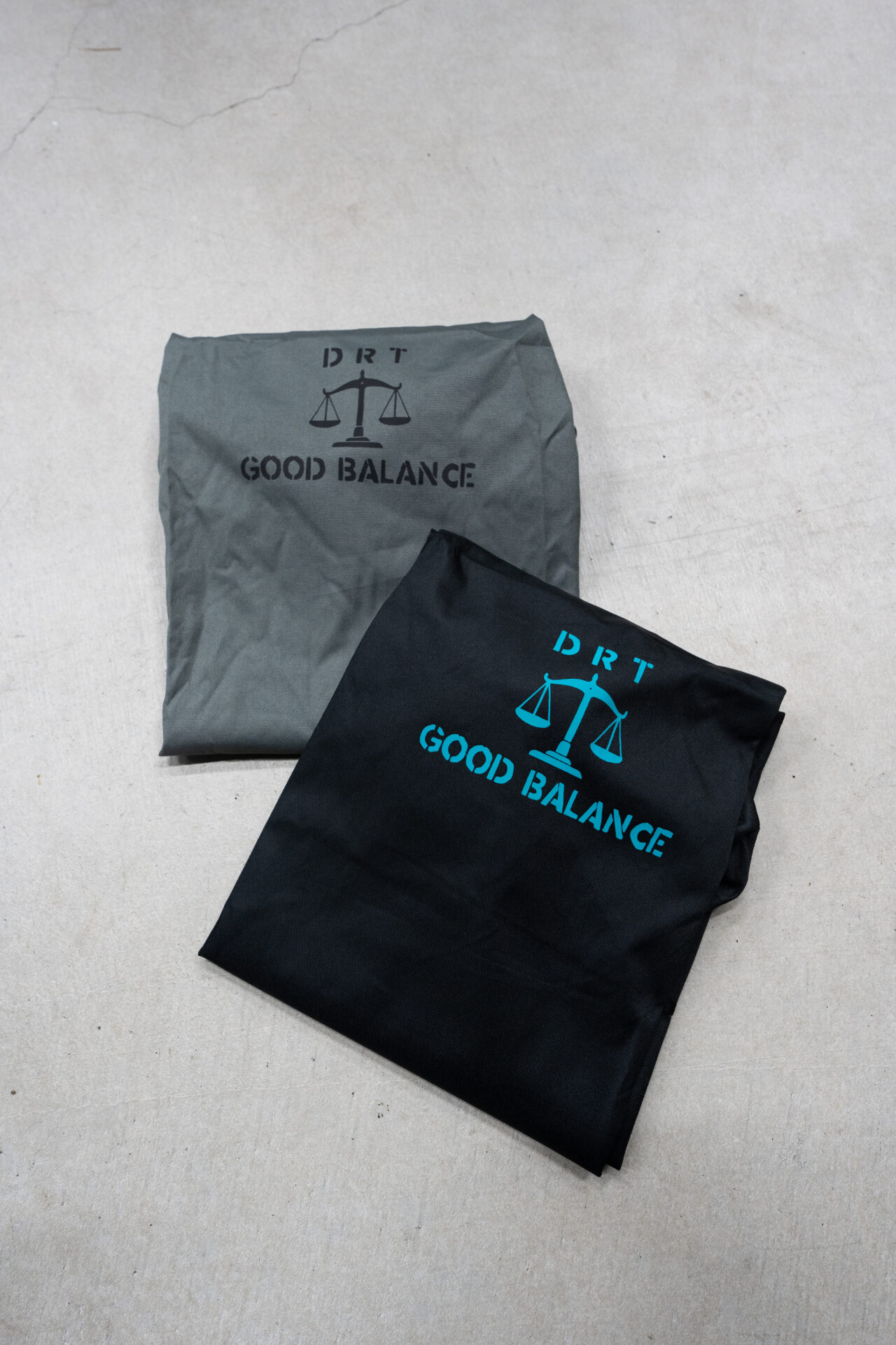 お詫び】ALL WEATHER SEAT COVER の不具合について | DRT inc.