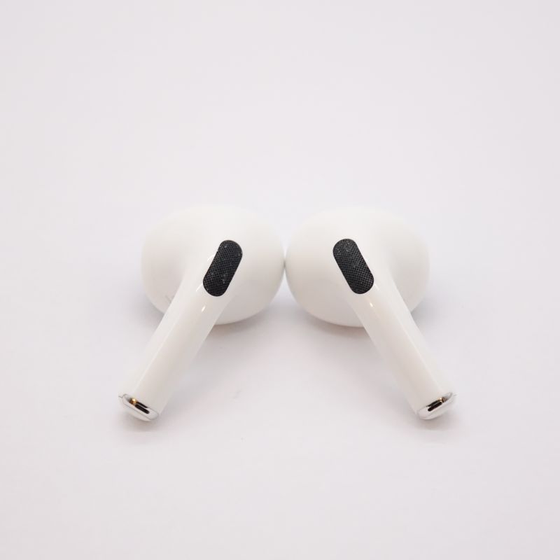 Apple AirPods Pro(2G)(Lightningケース付) [MQD83J/A] AB+ランク 中古