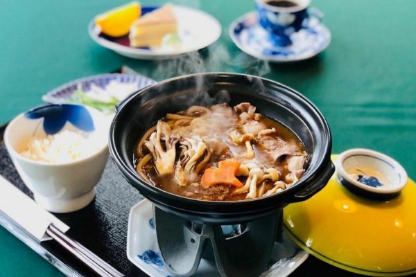 いよいよ秋到来。土鍋で食卓にあたたかさを | 特集 | 有田焼 深川製磁