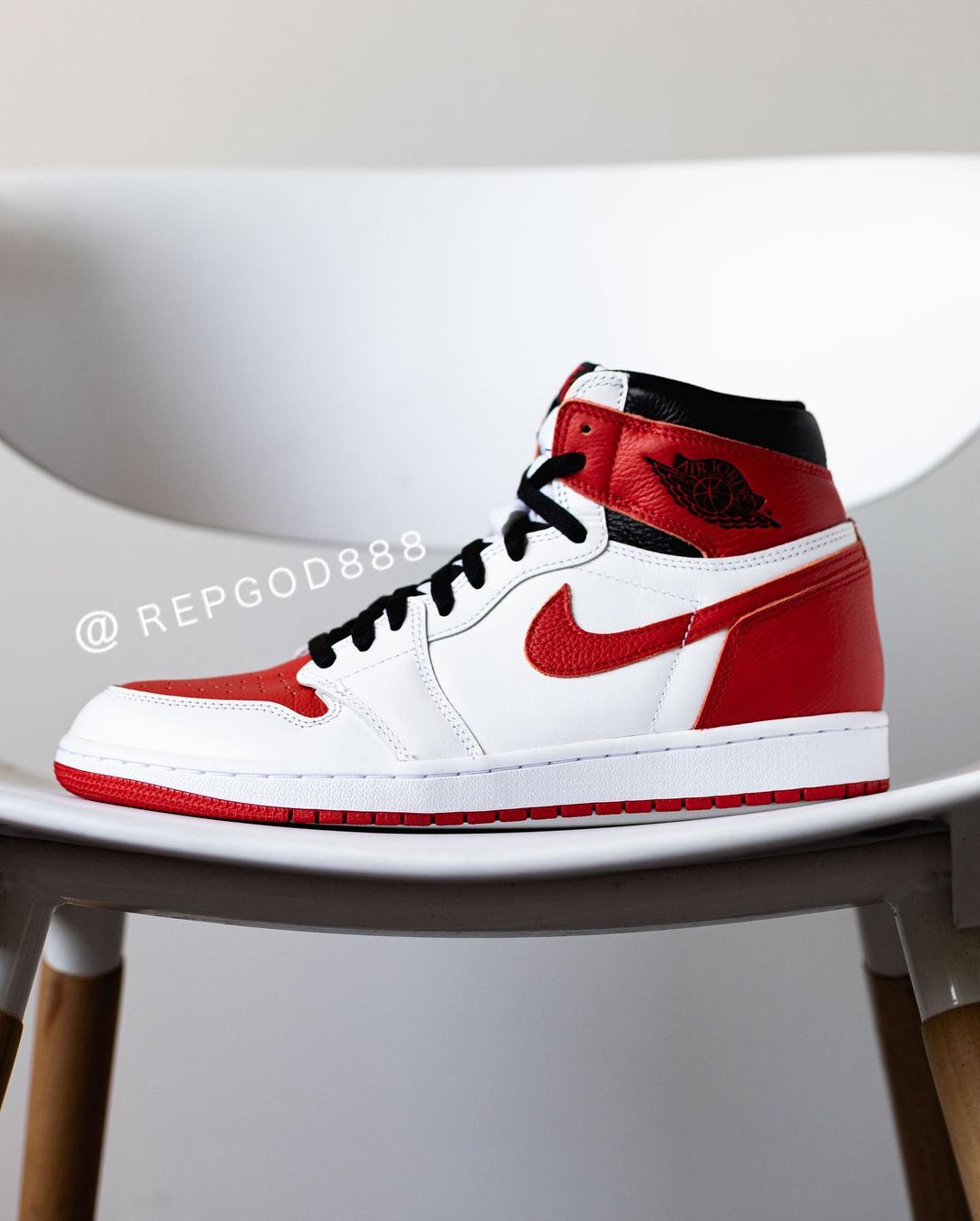 国内 4/9 発売】ナイキ エア ジョーダン 1 ハイ OG “ヘリテージ