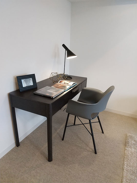 麻布インテリア:家具のレンタルと販売