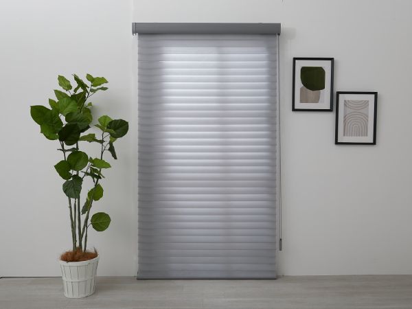 立体調光ロールスクリーンについて | オーダーカーペット・ラグのFROM