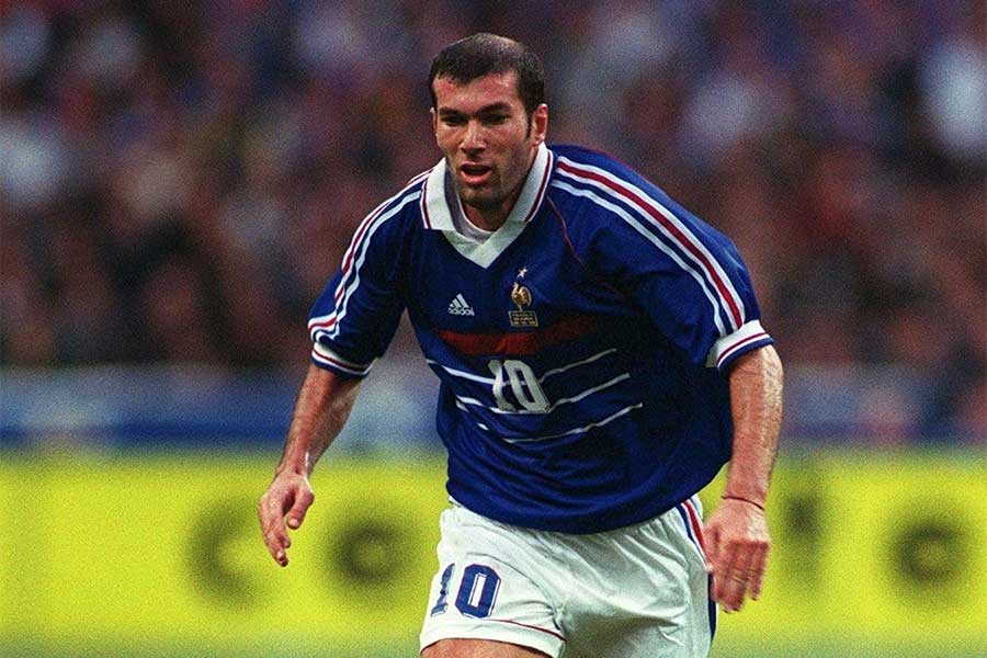 名手ジダンの一流美技に再脚光 最高峰のボールタッチにファン感嘆「神