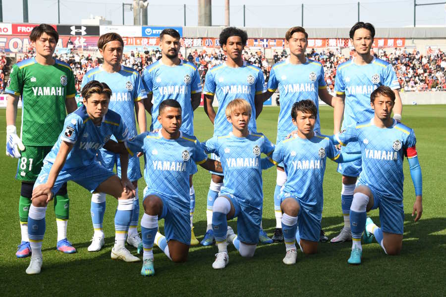 J1昇格の磐田、来季新ユニフォームデザインに賛否 襟に