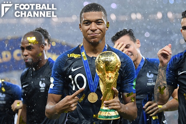 PSG行きオススメ。エムバペがカンテを誘惑「ポケットにメモを残してお