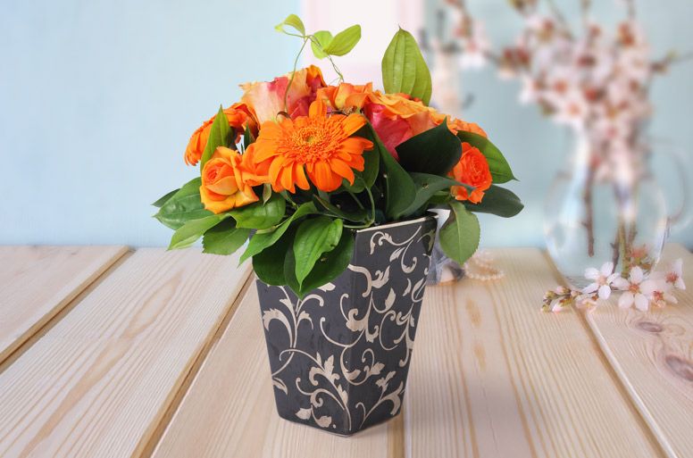 エレガントオレンジ メッセージ｜元気を贈る華やかなフラワー祝電【For