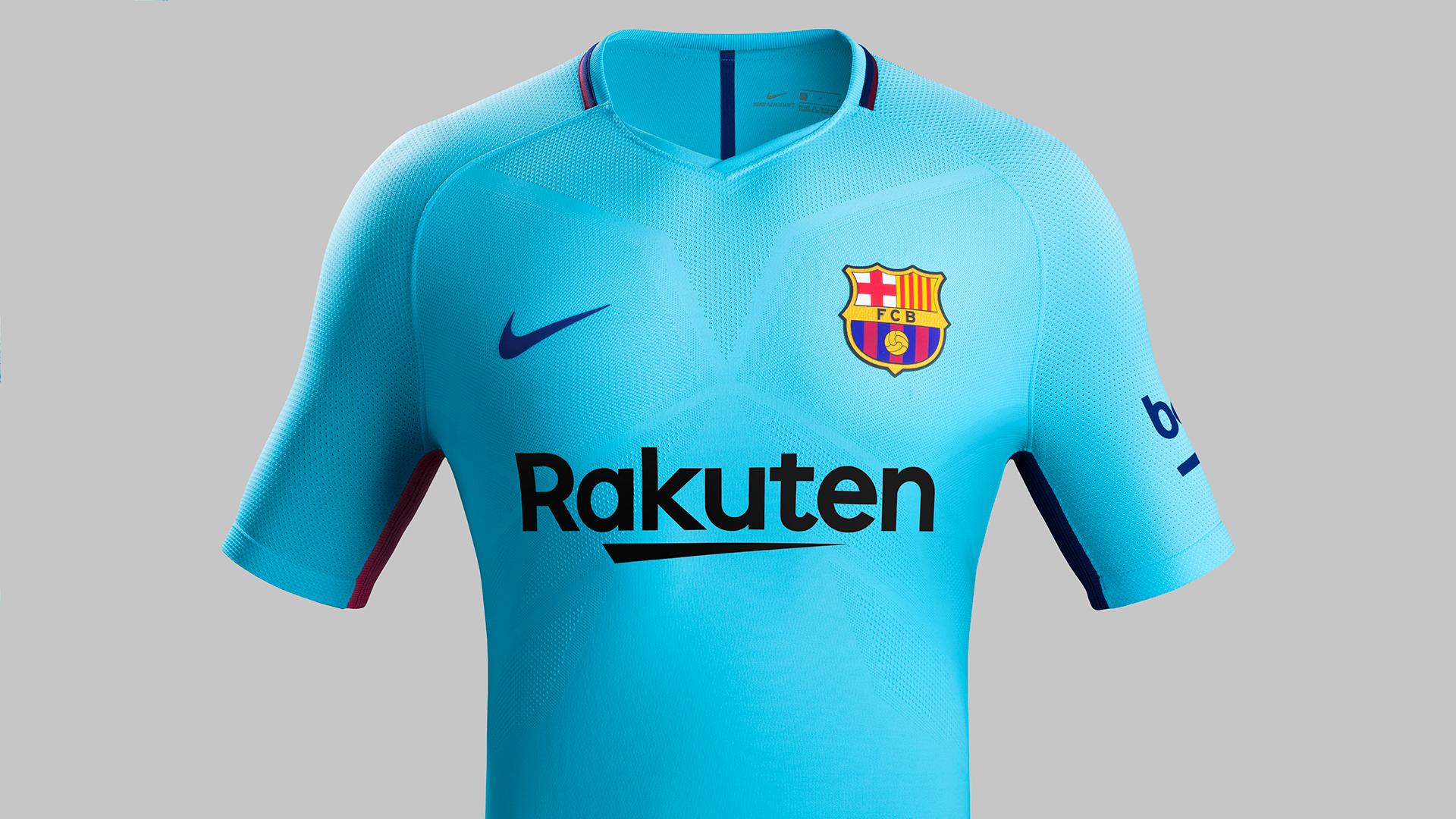 FCバルセロナ、2017/18年シーズンのセカンドユニフォーム