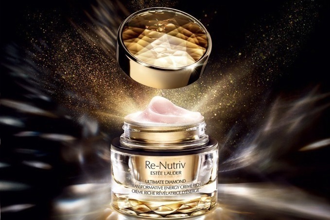 エスティ ローダー“ブラック ダイヤモンド トリュフ”配合のリッチ