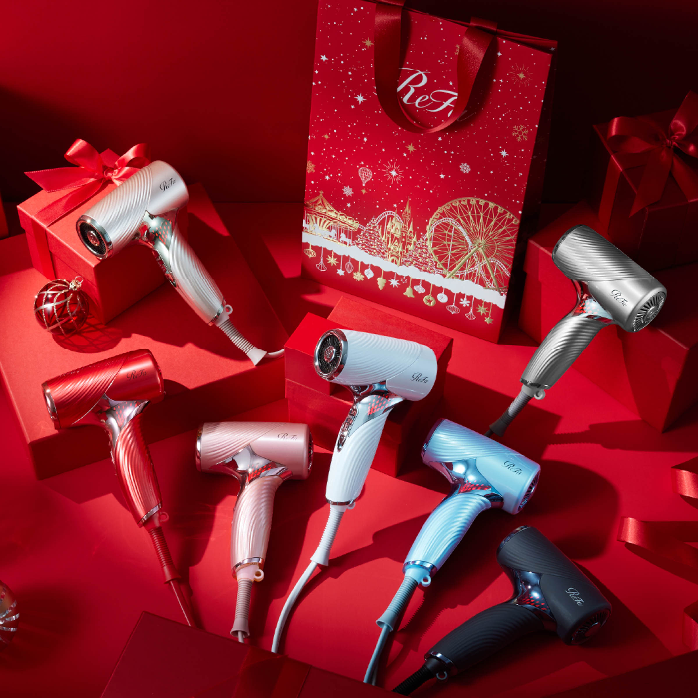 リファ」が冬の贈り物を彩るキャンペーンを実施 榮倉奈々と山田裕貴