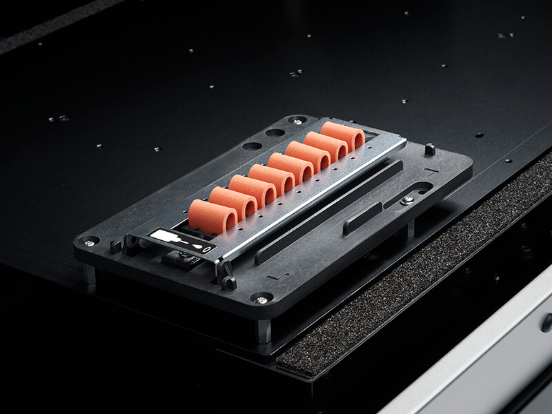 オリジナルグッズ制作にUVプリンター Roland LEF2-200