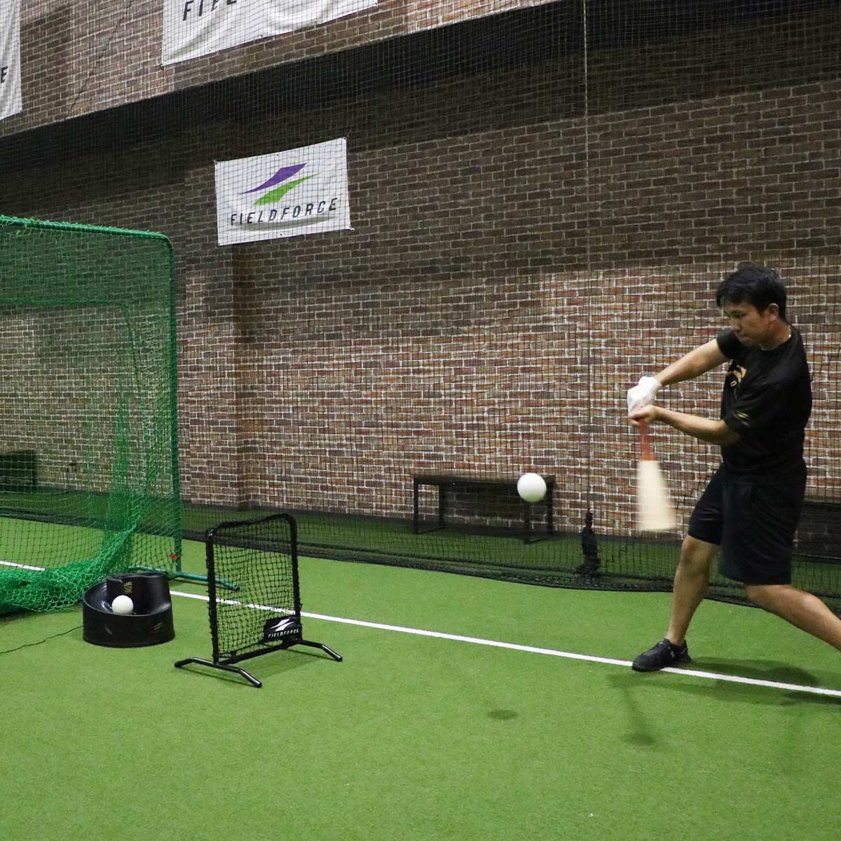 ソフトボール用トスマシン｜FTM-350S – フィールドフォース