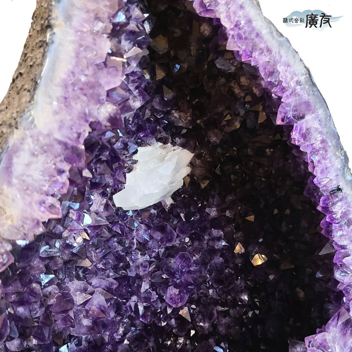 ブラジル産アメジストドーム 109kg 台付 | 現物販売 – 株式会社廣友