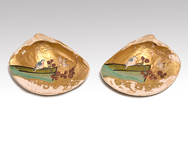 蛤(はまぐり) 貝合わせ 岩彩 花鳥図 香合にも 江戸時代後期 | 古美術ささき