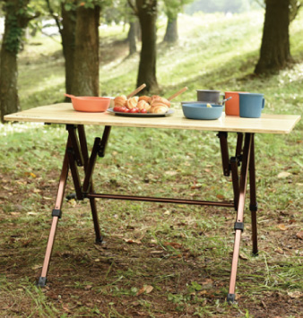 リビングスタイル | キャンピングリサーチ×おとな女子登山部 リアル