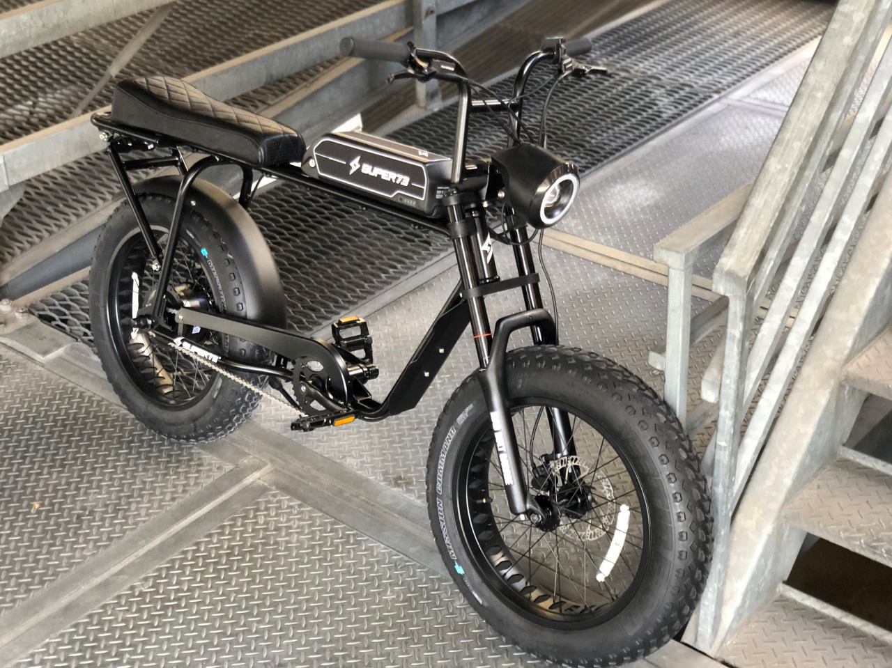 SUPER73【SG1】フロントサスペンション付カスタム車のご紹介