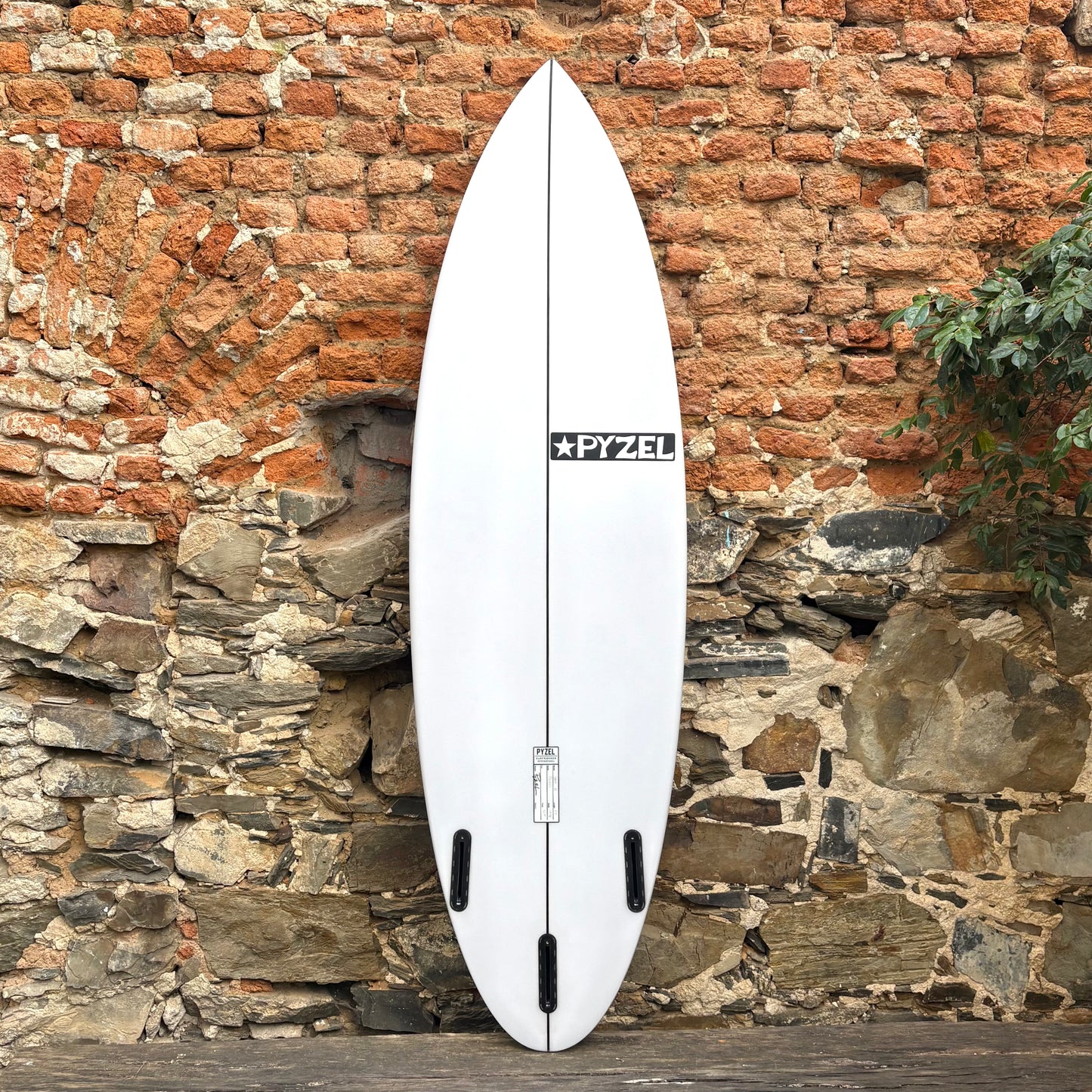 Pyzel Ghost XL 6'0 Surfboard | Solid-Wave Performance Board – Keep