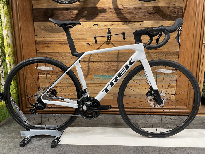 完売】TREK（トレック） Madone SL5 Gen8（マドン SL5 Gen8） | 自転車
