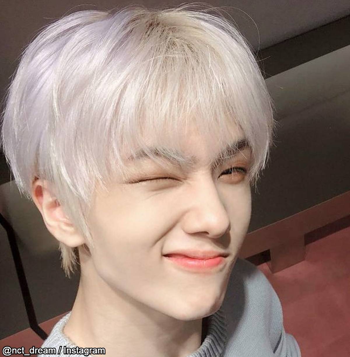 NCT チソン、ファンとの夢の共演に喜びがあふれる！ やさしくほほ笑み