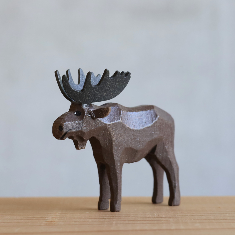 ヴェルナー 伝統のろくろ製法のミニチュア動物：Wヘラジカ | krtek