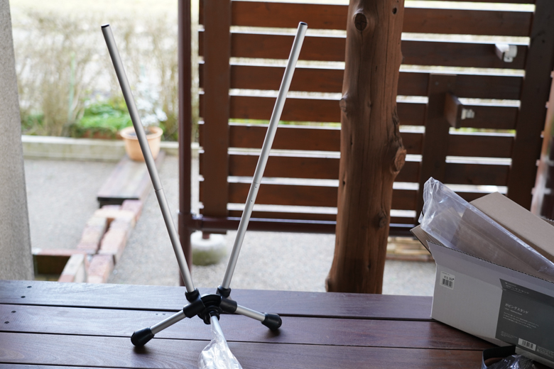 スノーピークの新作、ガビングスタンドを購入。メッシュラックスタンド