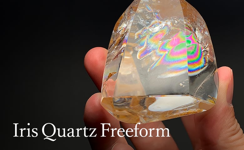 レインボー水晶（アイリスクォーツ）フリーフォーム（フリーカット