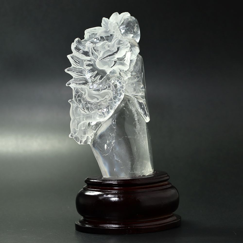 天然水晶(辰)龍彫刻（専用木製台座付き） - 埼玉県吉川市の天然石専門