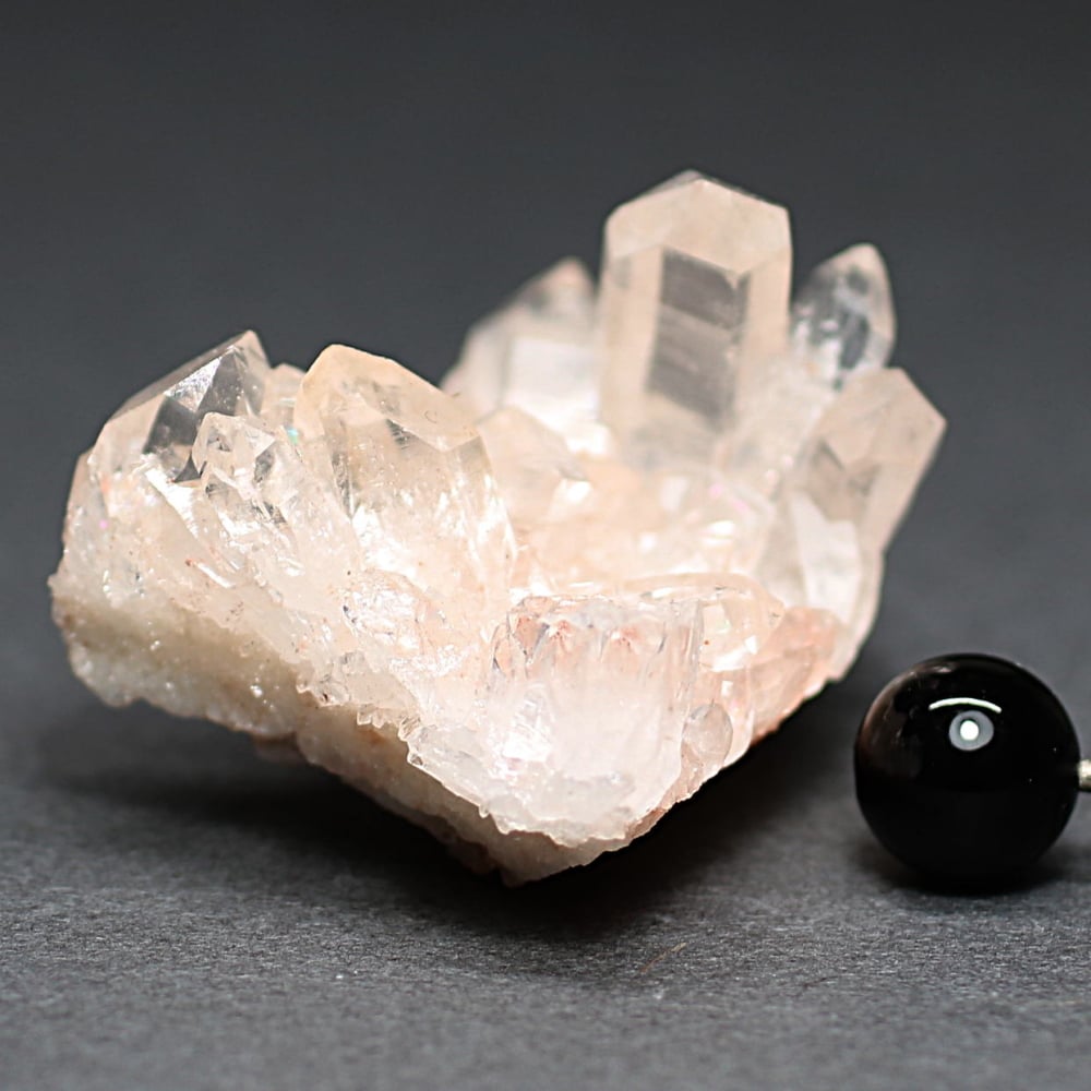 高品質]インド/マニカラン産ヒマラヤ水晶クラスター/原石小さめサイズ