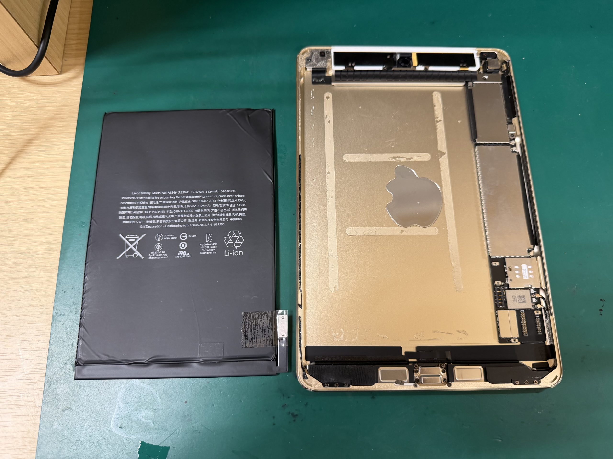 iPad mini4のバッテリー交換を承りました！