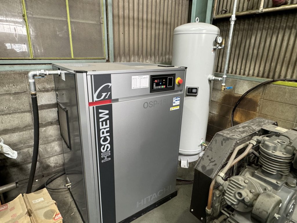 新設備導入 コンプレッサー（型式：HISCREW-G series OSP-15V） | 八祥