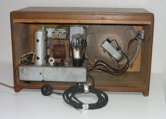 終戦直後の普及型ラジオ受信機