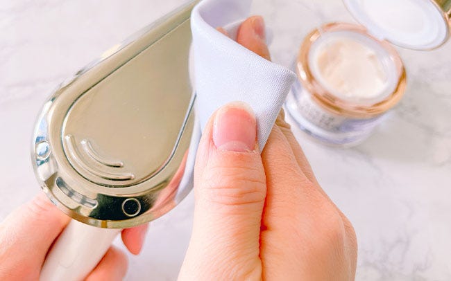 スキンアイロン」の口コミや特徴は？リアルな体験談や評判も紹介